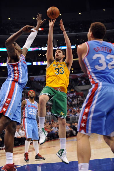 随后依靠牛 随后依靠牛